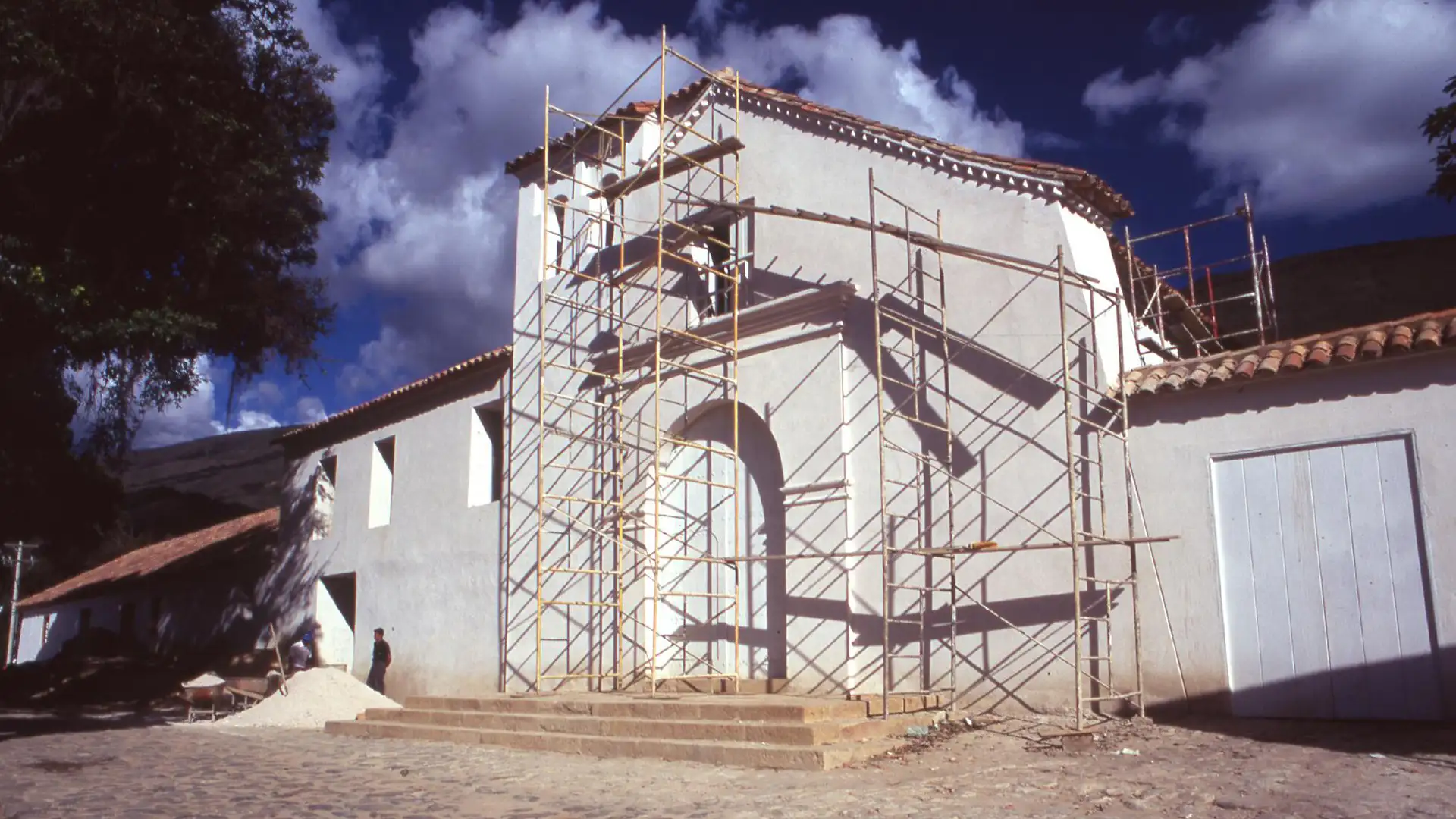 Sede en Villa de Leyva en la Fábrica de Licores 5